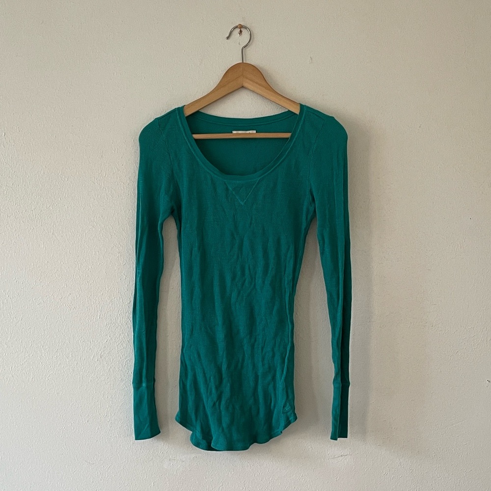 aerie Long Layering Top Y2K Scoop Ribbed T-shirt Green